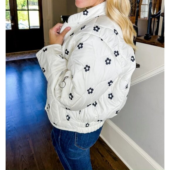Lovelo Womens White Quilted Floral Puffer Jacket Large - Picture 1 of 13